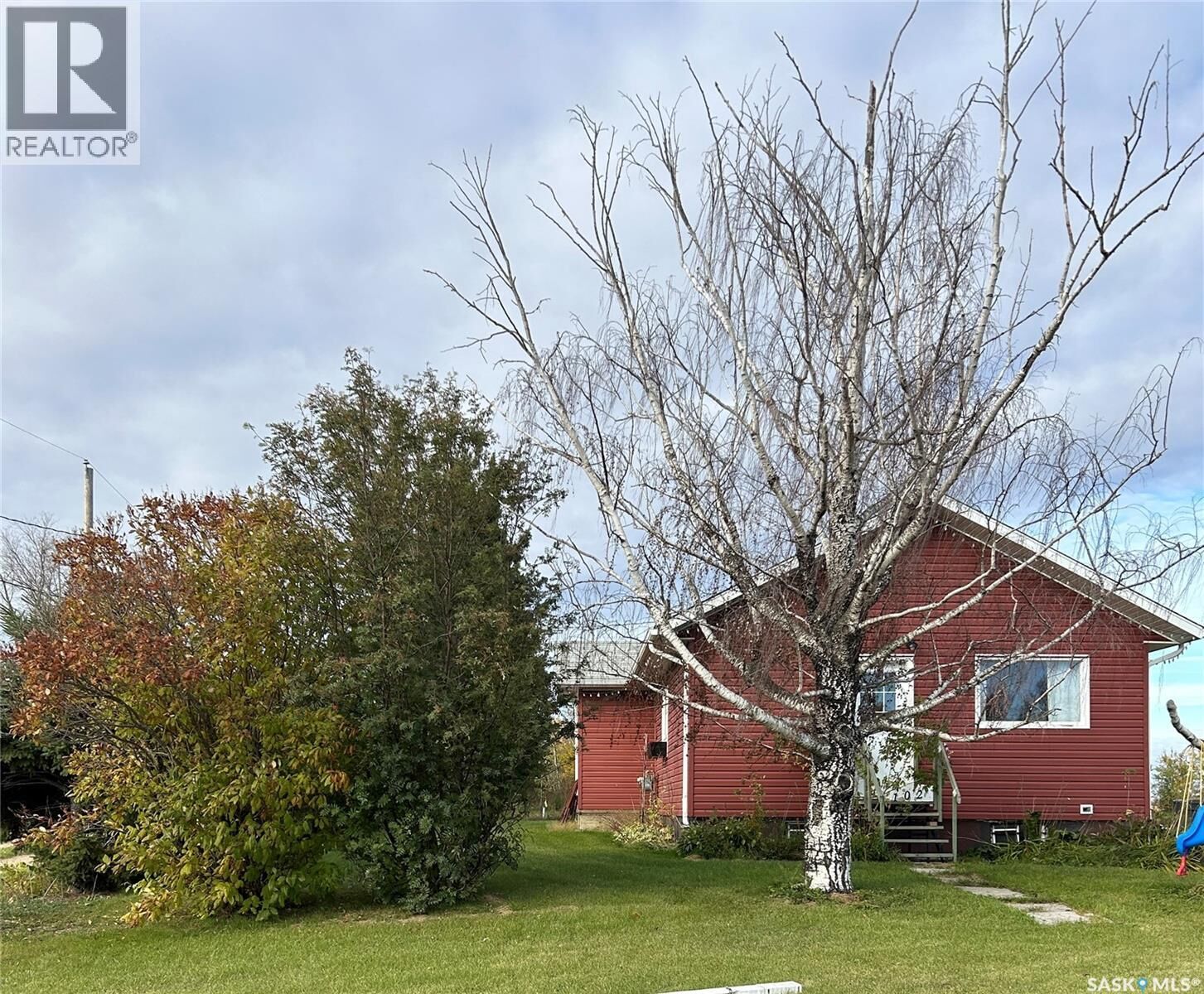 Property Photo:  102 2nd Avenue N  SK S0A 2H0 