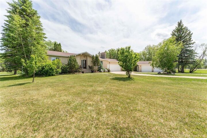 Photo de la propriété: 3835 Rebeck Road MB R2E 1C4