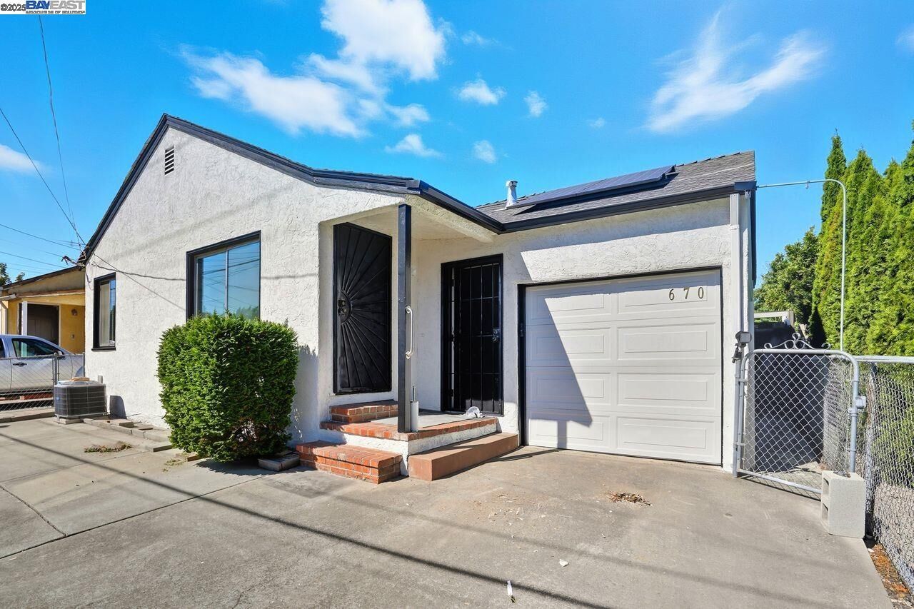 Property Photo: 670 Grace St CA 94541