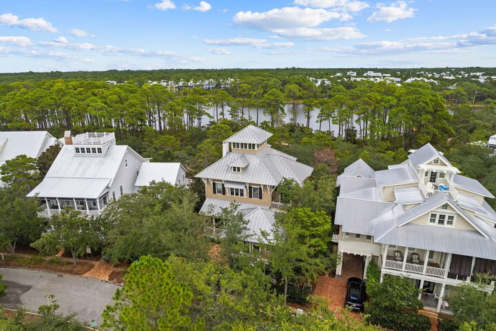 Property Photo: 459 Western Lake Drive FL 32459