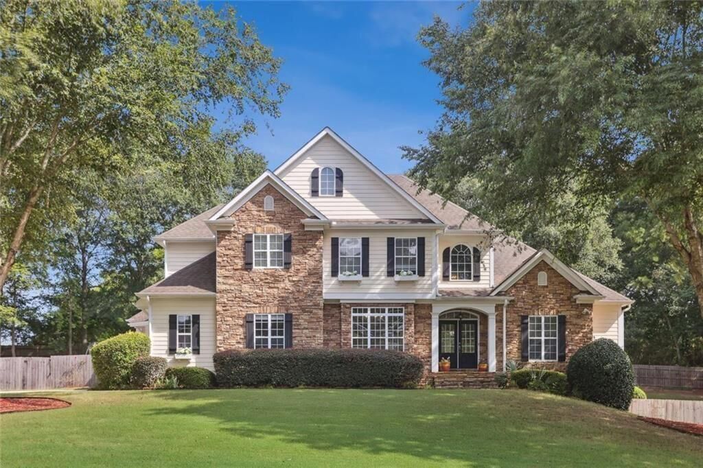 Property Photo: 160 Wickham Drive GA 30290