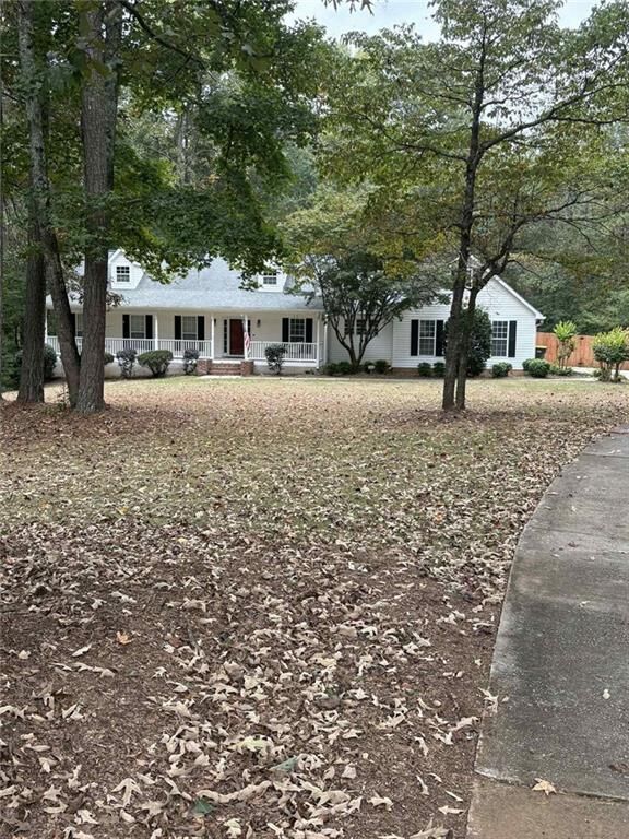 Property Photo: 68 Lancaster Way GA 30263