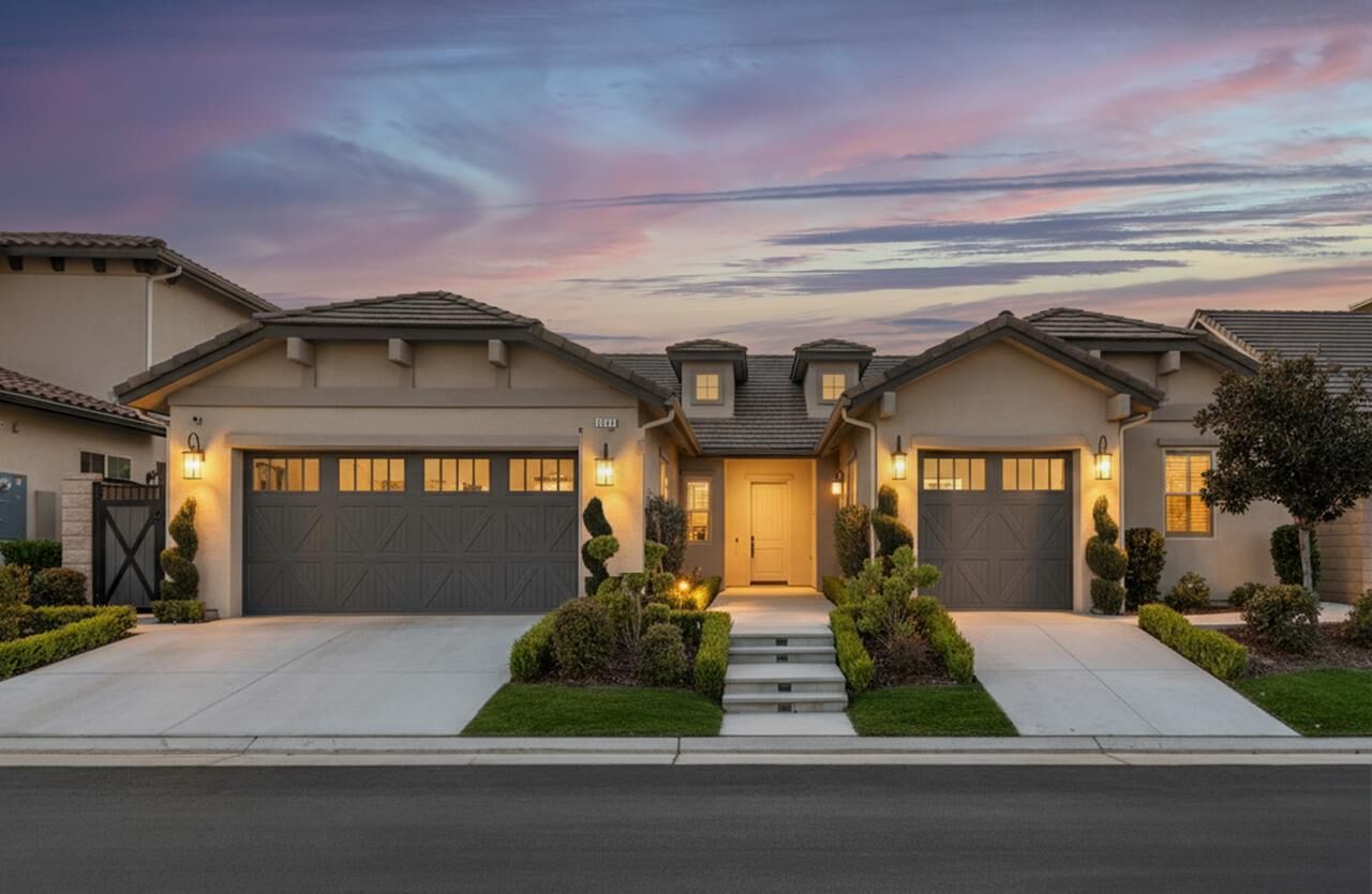 Property Photo:  2117 E Birdie  CA 93730 