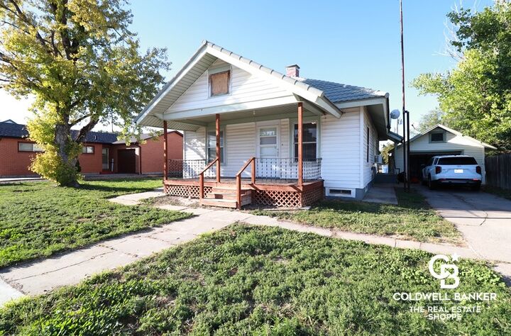 Property Photo:  414 E 5th Street  KS 67871 