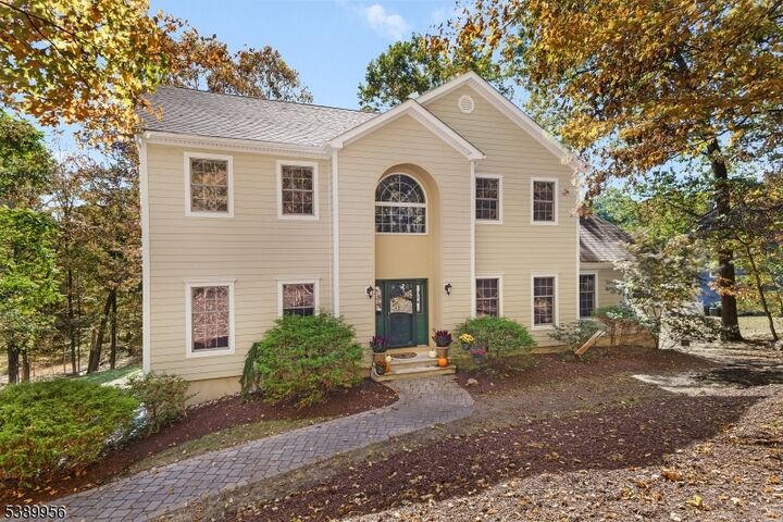 3 Hidden Hills Rd  Jefferson Twp. NJ 07438 photo