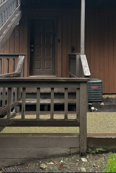 Property Photo: 23 Wimbledon Dr NJ 07462