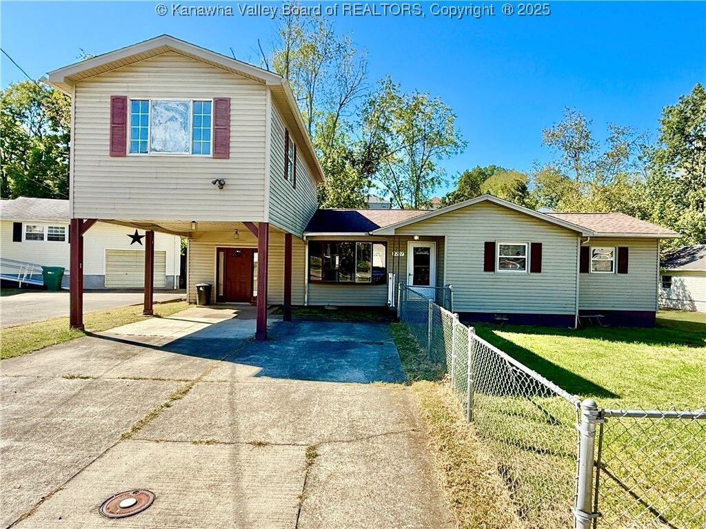 Property Photo:  5207 Swiss Drive  WV 25313 
