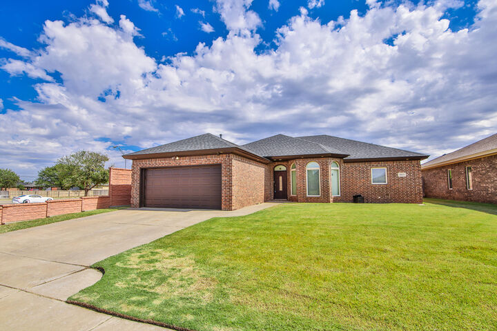 Property Photo: 9803 Elkhart Avenue TX 79424