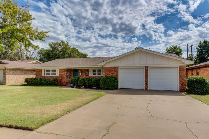 Property Photo: 3023 66th Street TX 79413