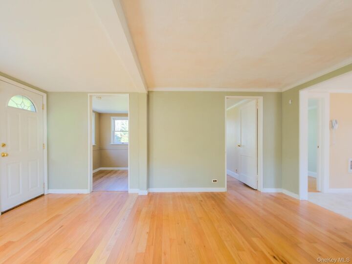 Property Photo:  35 Entrance Way  NY 10541 