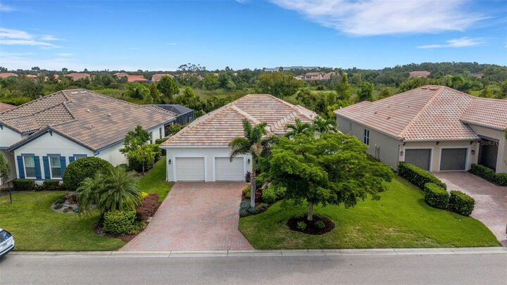 Property Photo: 4776 Royal Dornoch Circle FL 34211
