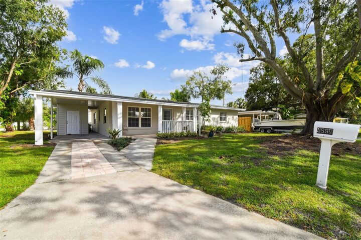Property Photo: 4602 S Renellie Drive FL 33611