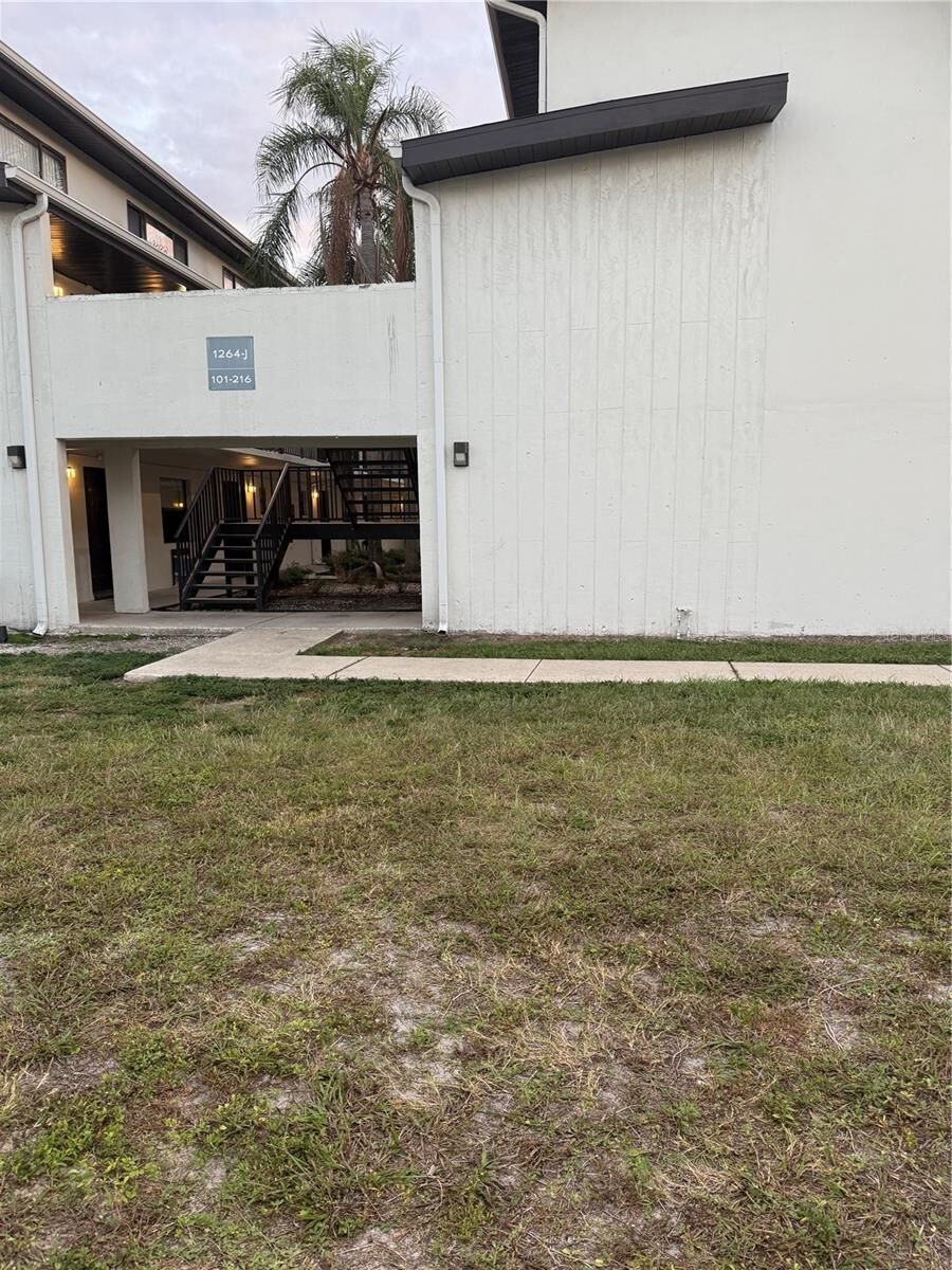 Property Photo:  1264 113th Avenue J102  FL 33612 