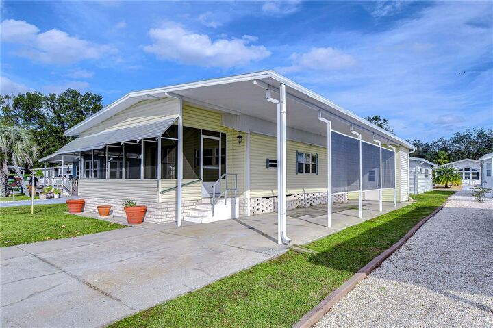 Property Photo: 4961 Britni Way FL 33541