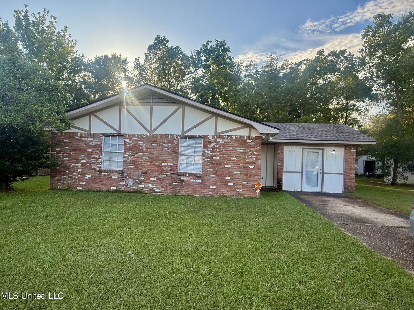 Property Photo: 5529 Prince George Drive MS 39553