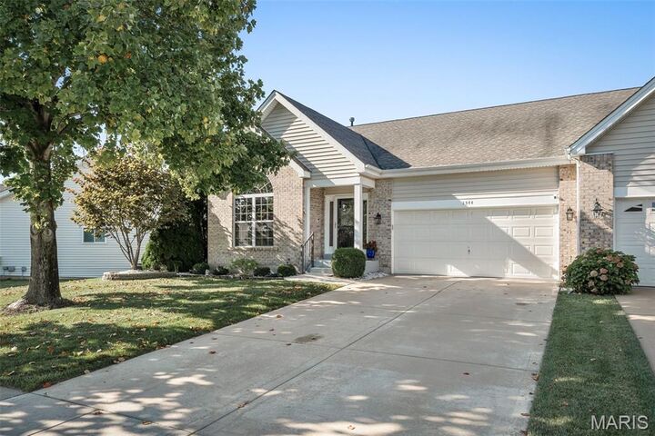 Property Photo: 1544 Ridgepointe Place Drive 174 MO 63367
