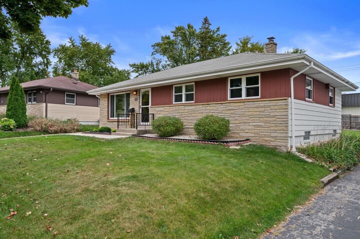 Property Photo:  3963 N 98th St  WI 53222 