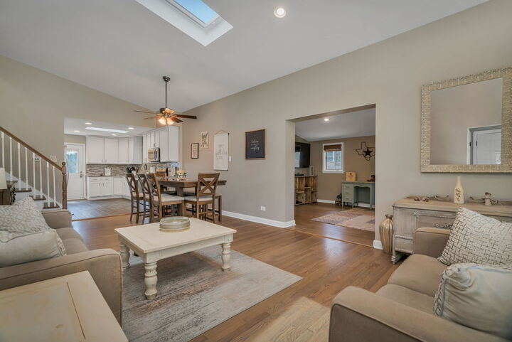 Property Photo:  5009 W 105th Street  IL 60453 
