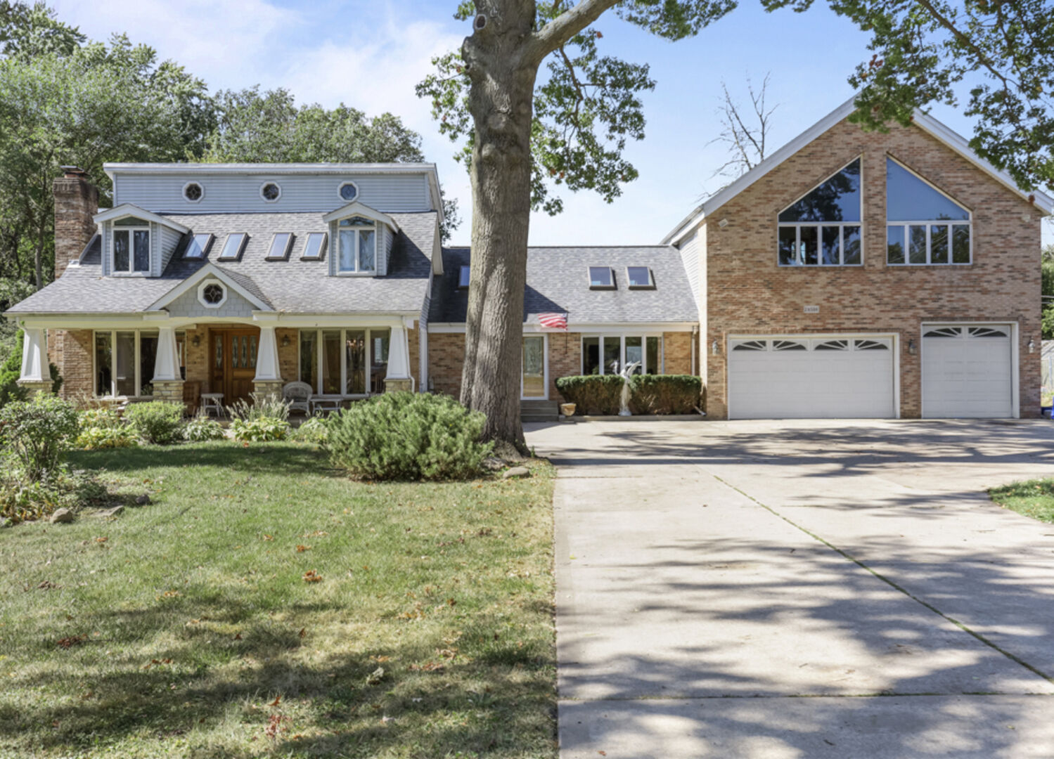 Property Photo: 2N584 S Ardmore Avenue IL 60181