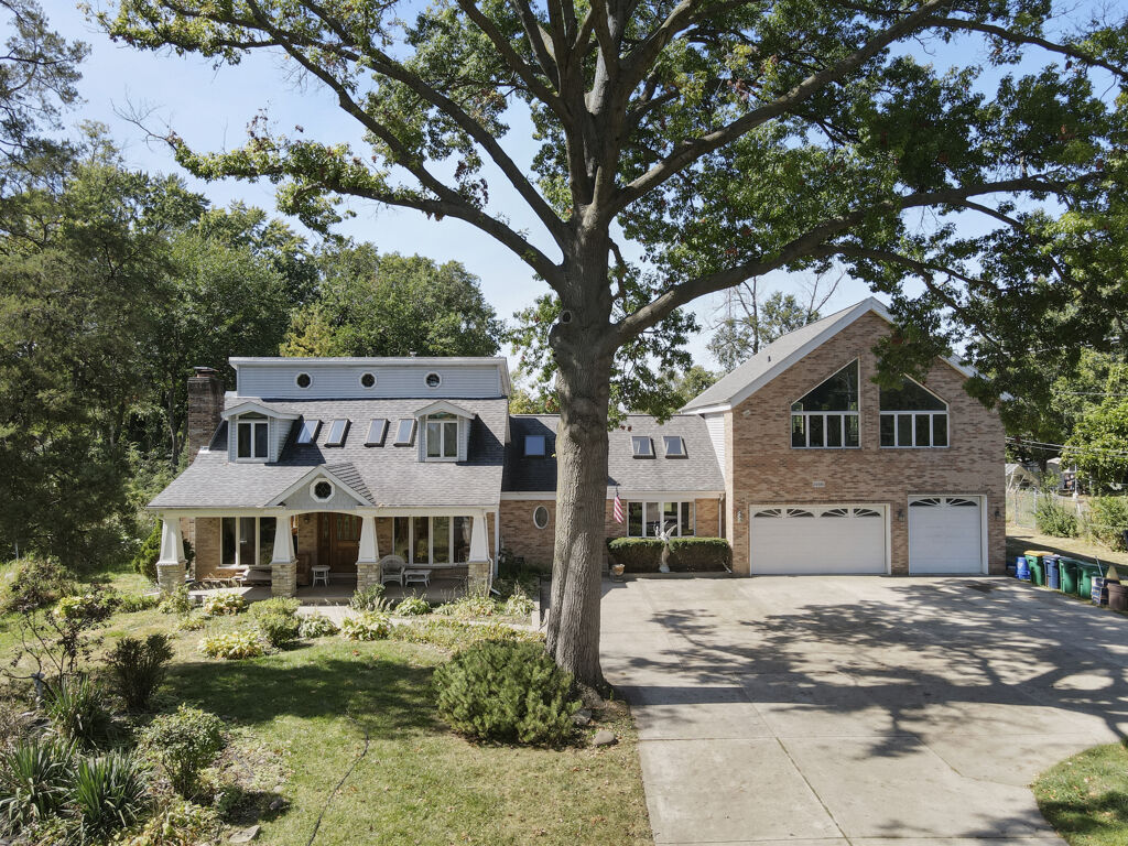 Property Photo:  2N584 S Ardmore Avenue  IL 60181 