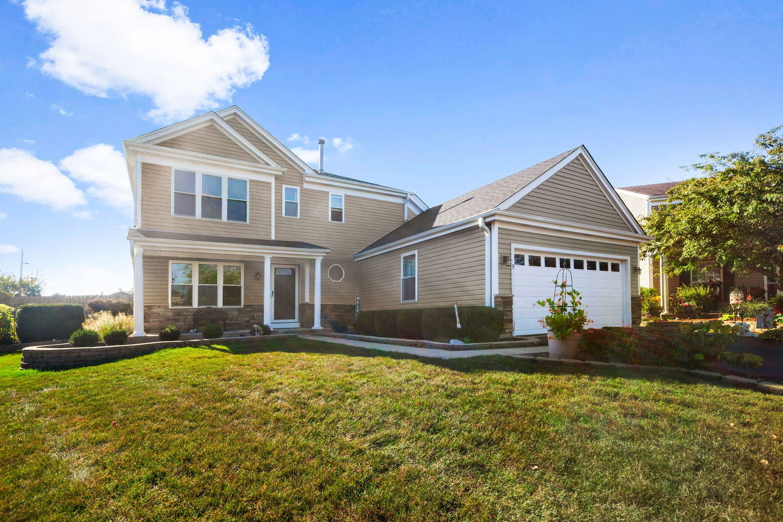 Property Photo:  9 Arthur Court  IL 60107 