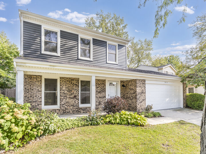 Property Photo: 5015 Rochester Drive IL 60010