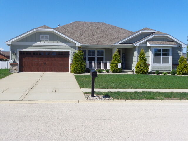 Property Photo:  489 Cardinal Drive  IL 60950