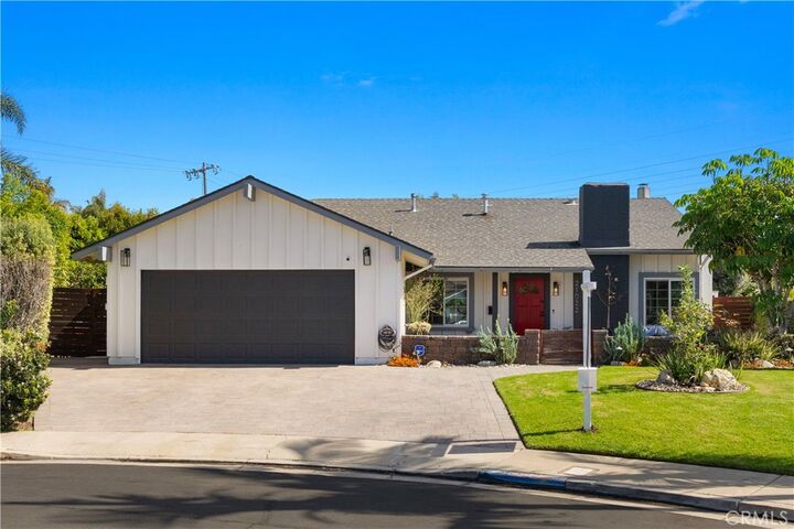 Property Photo:  21022 21022 Manessa  CA 92646 
