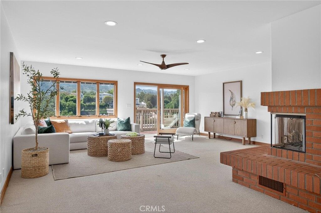 Property Photo: 87 Dapplegray Lane CA 90274