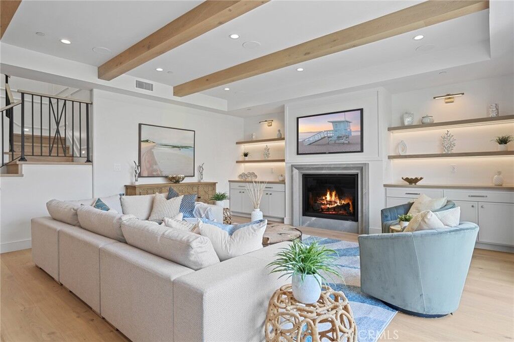 Property Photo: 1509 Chestnut Avenue CA 90266