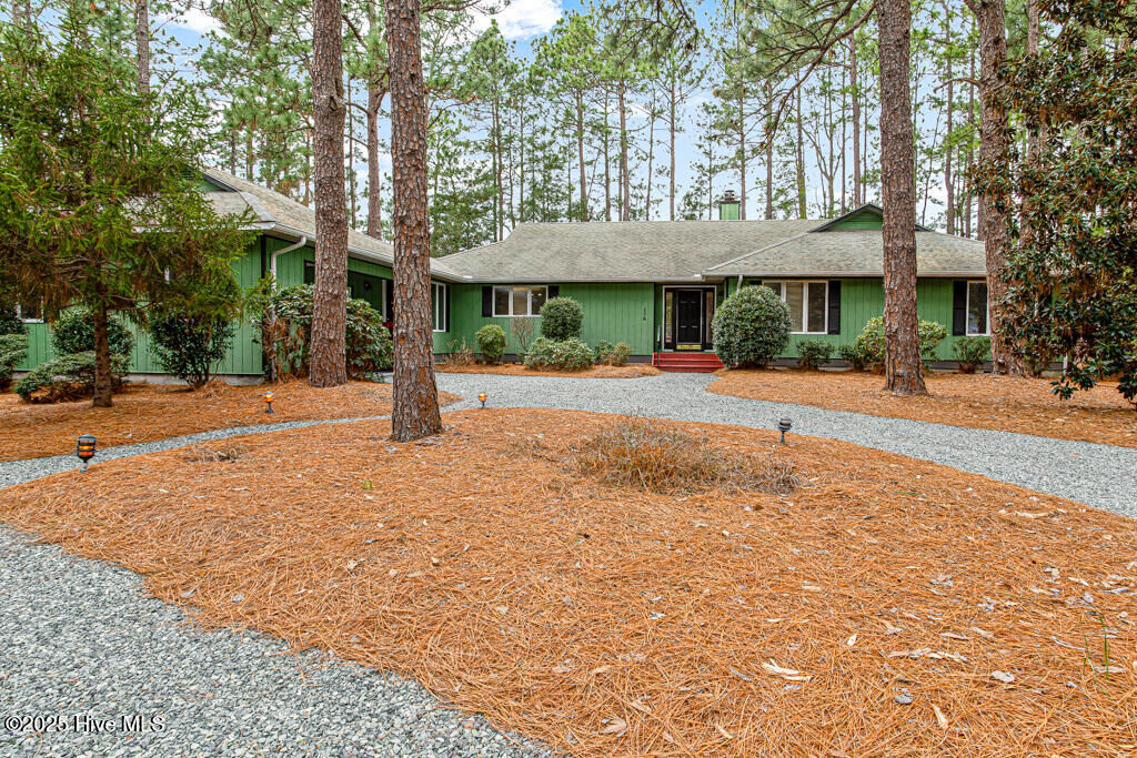 Property Photo: 176 Devonshire Avenue W NC 27376