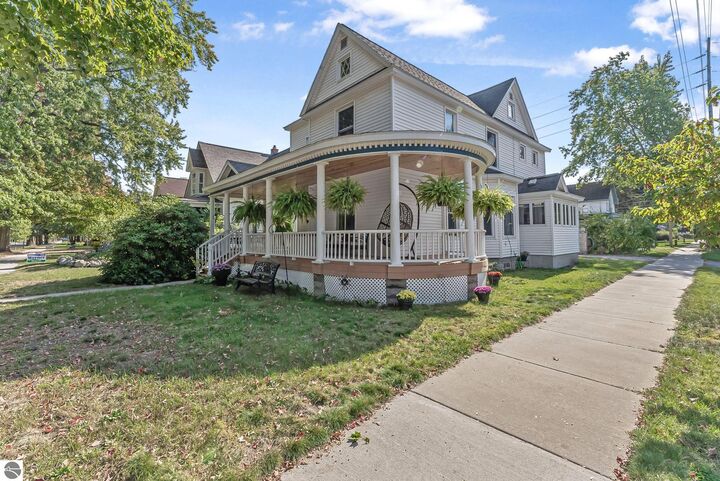 Property Photo: 337 W Eleventh Street MI 49684