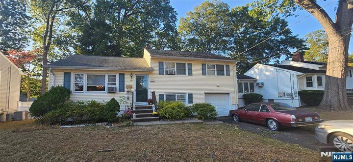 303 Muriel Avenue  North Plainfield NJ 07060 photo