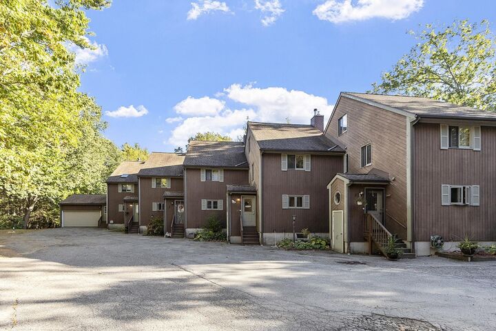 Property Photo: 153 Coffin Road NH 03042