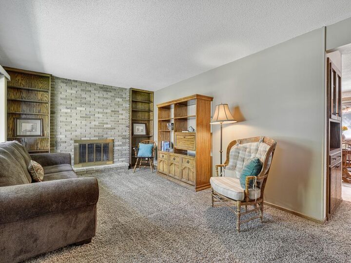 Property Photo:  2247 Walnut Court S  MN 55112 