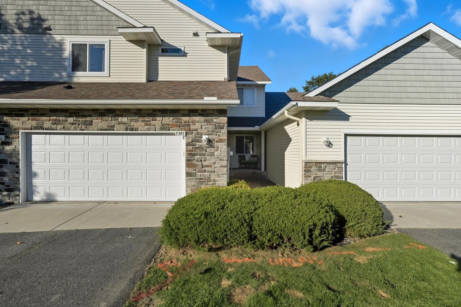 Property Photo: 2395 Rushmore Road MN 55033