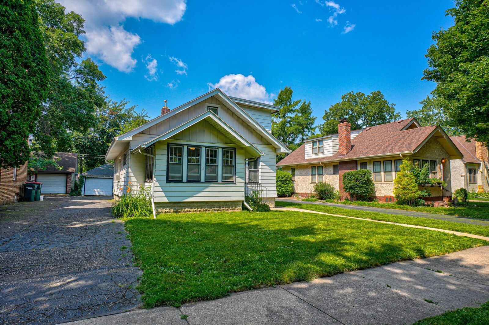 Property Photo:  967 Cherokee Avenue  MN 55118 