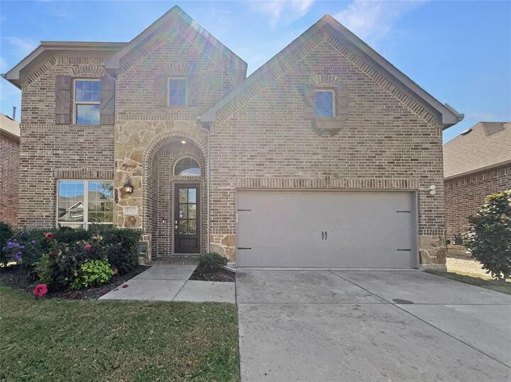 Property Photo: 5517 Grove Cove Drive TX 75071