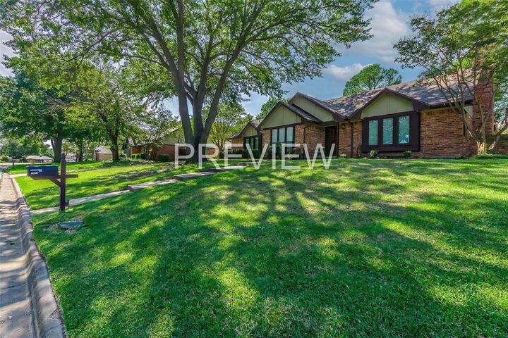 Property Photo: 2320 San Miguel Street TX 75092