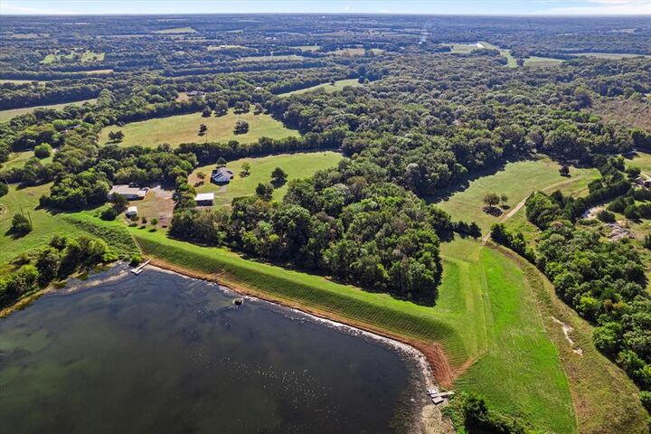 Property Photo: 725 Wilson Road TX 75491