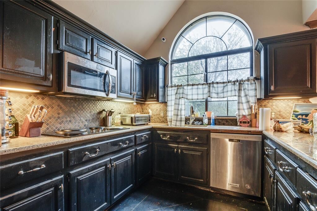 Property Photo:  14408 Pony Road  OK 73134 