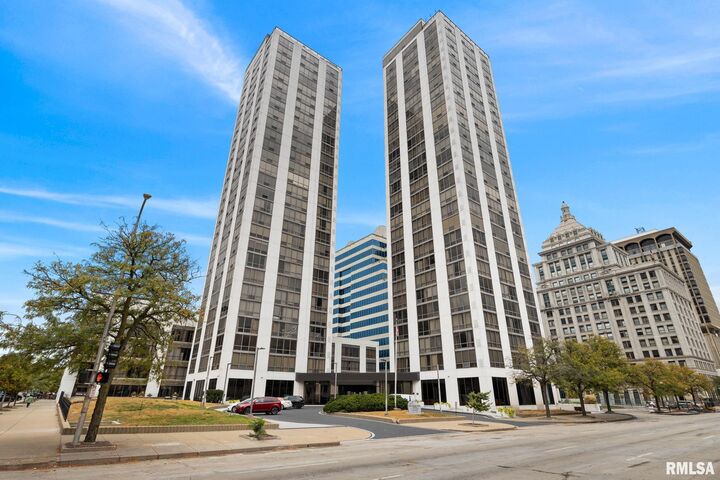 123 SW Jefferson Avenue E25a  Peoria IL 61602 photo