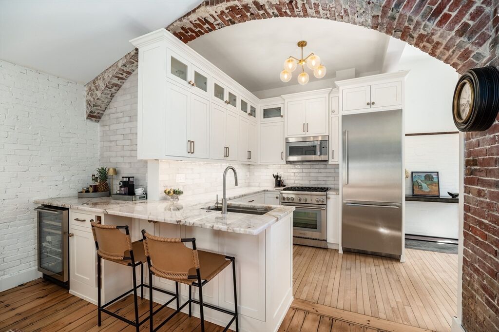 Property Photo:  54 Kent St A  MA 01950 