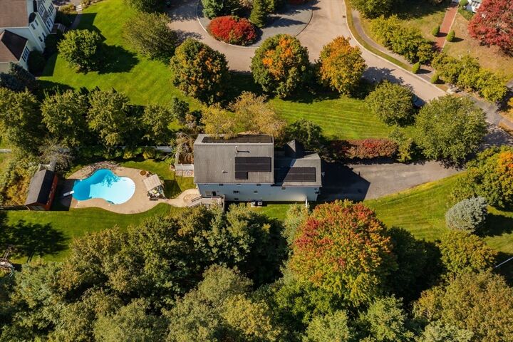 Property Photo:  6 Horton Drive  MA 02766 