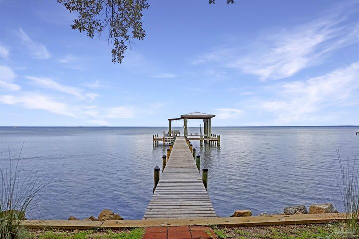 5884 East Bay Blvd  Gulf Breeze FL 32563 photo
