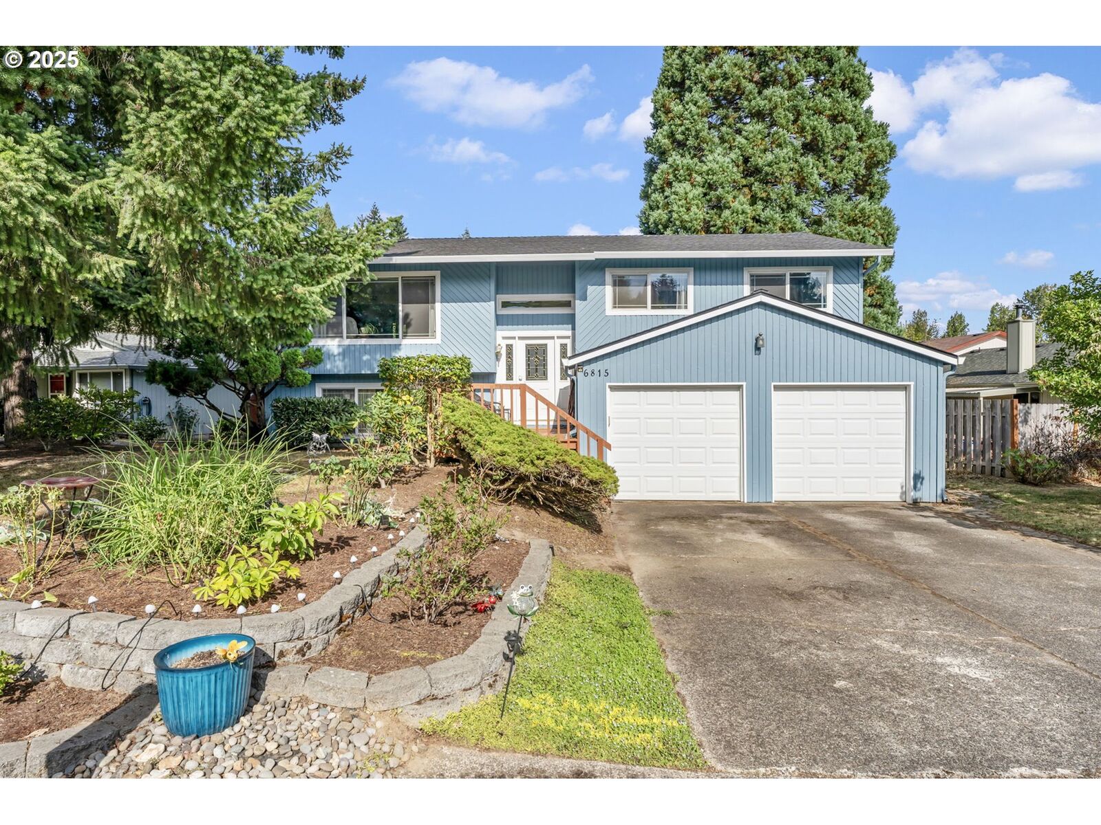 Property Photo:  6815 SE 114th Ave  OR 97266 