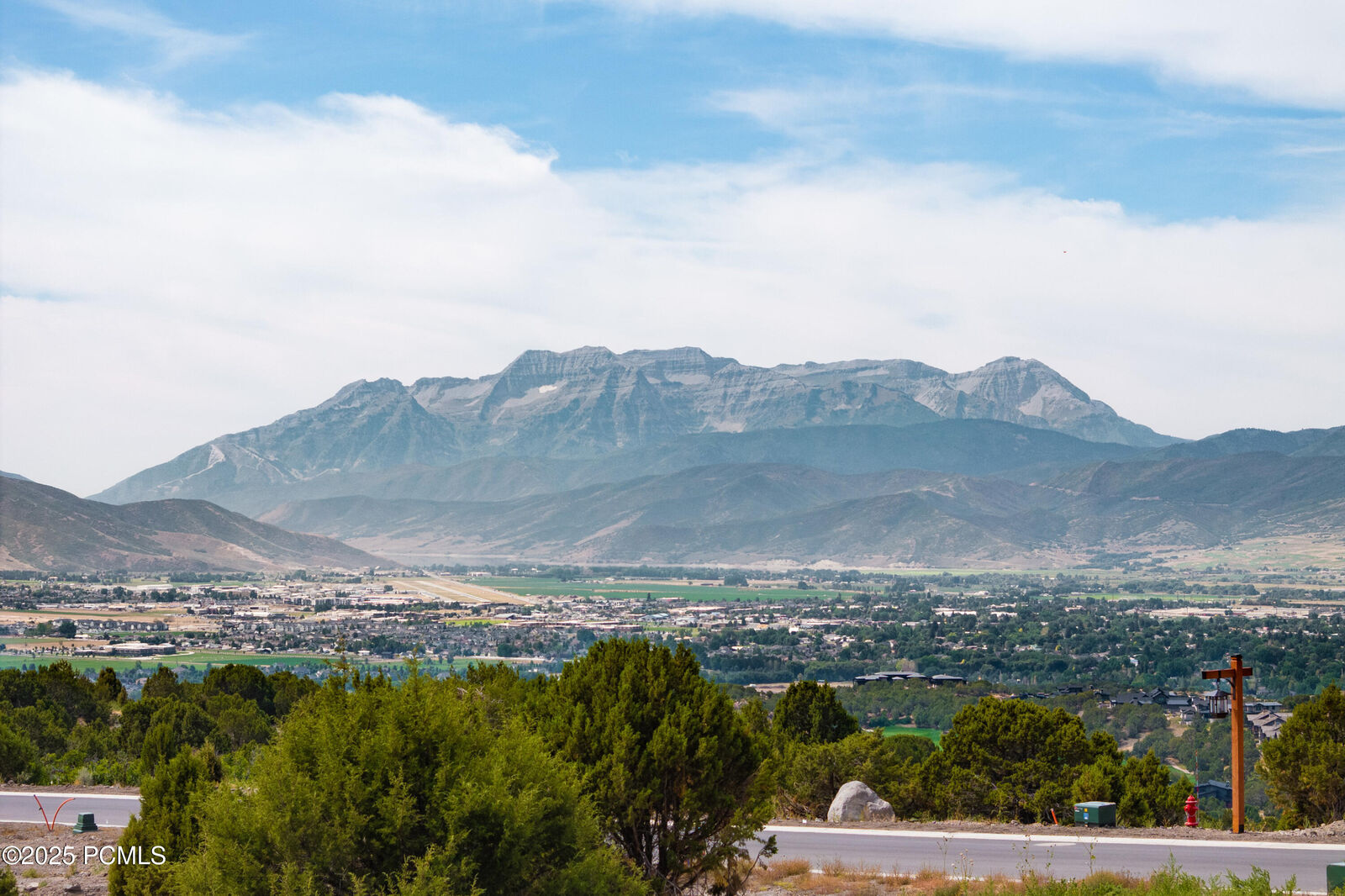 Property Photo: 3304 E Red Knob Way UT 84032