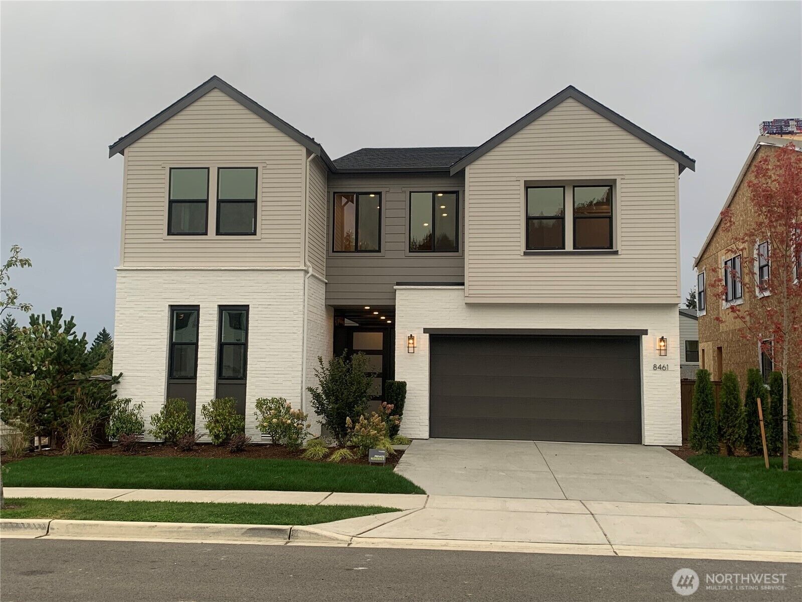 Property Photo: 8461 137th Way SE WA 98059