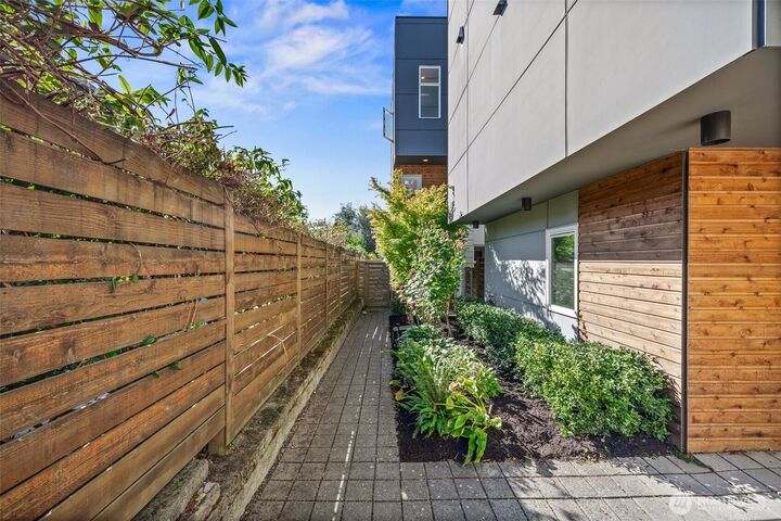 Property Photo:  2245 NW 64th Street  WA 98107 