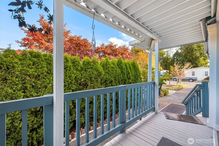 Property Photo:  8411  15th Pl SE  WA 98258 